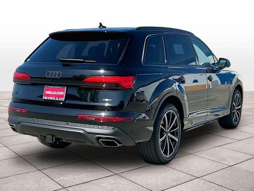 2026 Audi Q7 45 Premium Plus