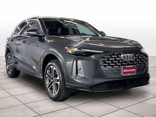 TAMBORA GRAY 2026 Audi Q5 Premium TFSI quattro S tronic