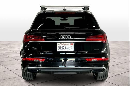2023 Audi Q5 45 S line Premium Plus