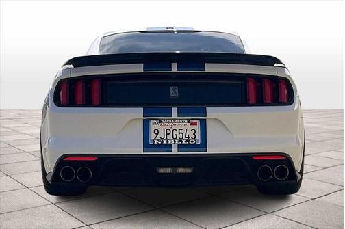 2018 Ford Shelby GT350 Base