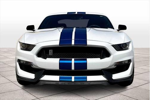 2018 Ford Shelby GT350 Base