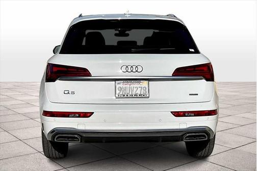 2025 Audi Q5 45 S line Prestige