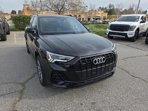 2023 Audi Q3 Premium 45 TFSI S line quattro Tiptronic