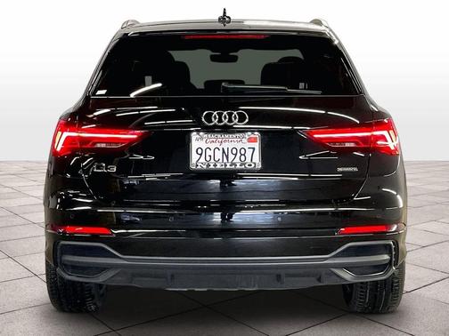 2023 Audi Q3 Premium 45 TFSI S line quattro Tiptronic