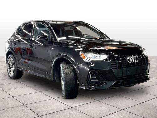 2023 Audi Q3 Premium 45 TFSI S line quattro Tiptronic