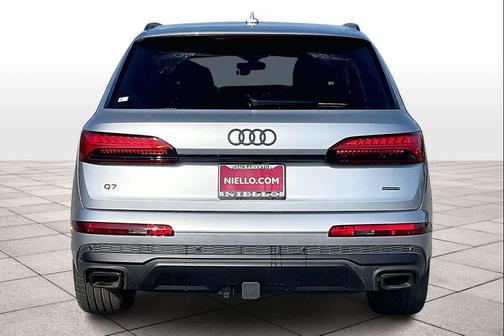 2025 Audi Q7 55 Premium Plus