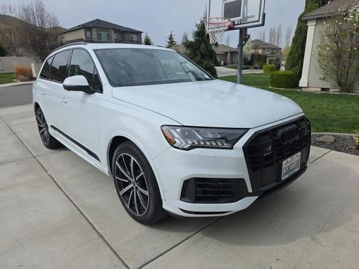 Glacier White Metallic 2023 Audi Q7 55 Prestige