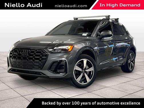 Daytona Gray Pearl Effect 2023 Audi Q5 45 S line Premium Plus
