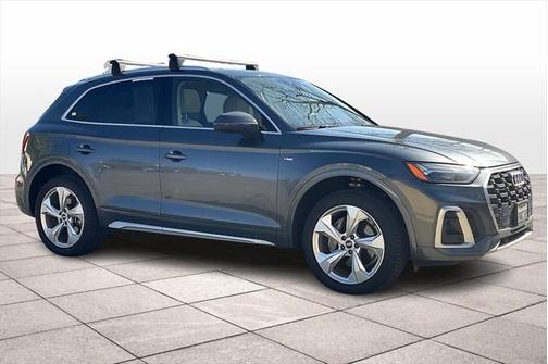 2022 Audi Q5 45 S line Premium Plus