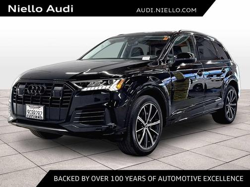 Mythos Black Metallic 2023 Audi Q7 55 Premium Plus