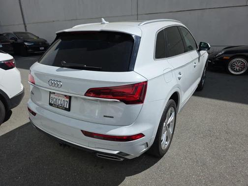2023 Audi Q5 45 S line Premium Plus