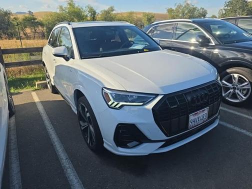 Glacier White Metallic 2023 Audi Q3 45 S line Premium Plus