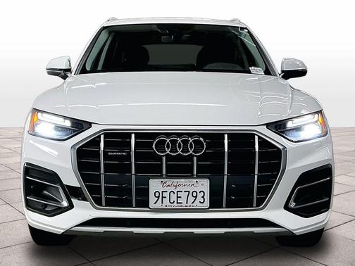 2023 Audi Q5 40 Premium