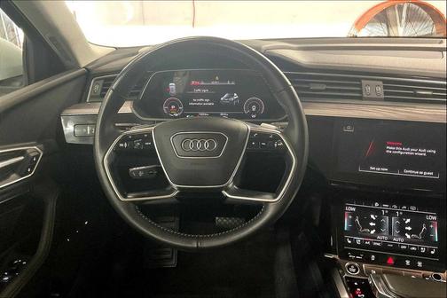 2021 Audi e-tron Premium Plus