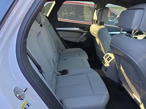 2024 Audi Q5 45 S line Premium Plus
