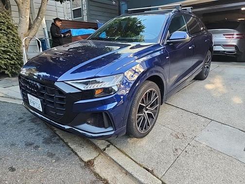 2023 Audi Q8 55 Premium Plus