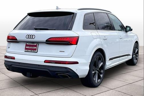 2026 Audi Q7 55 Premium Plus