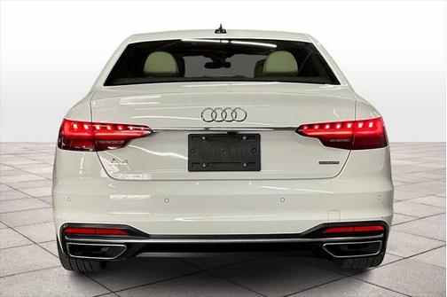 2022 Audi A4 45 S line Premium Plus