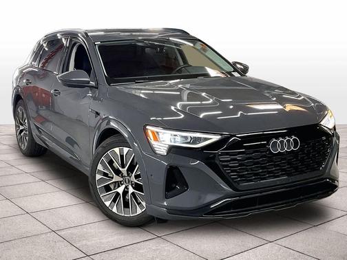 2024 Audi Q8 e-tron Premium Plus