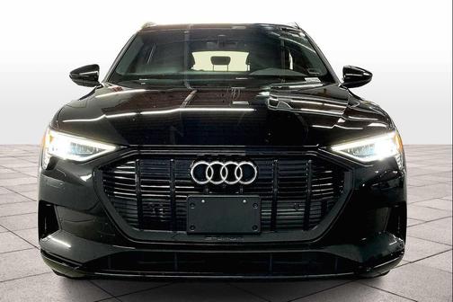2022 Audi e-tron Premium