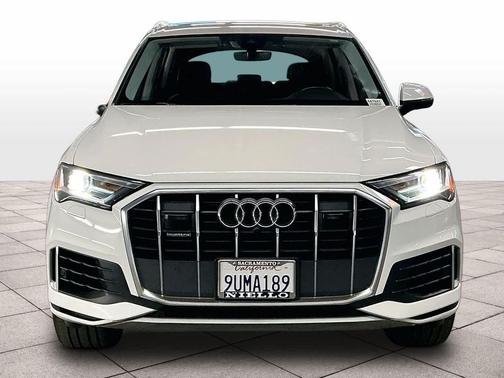 2023 Audi Q7 55 Premium Plus