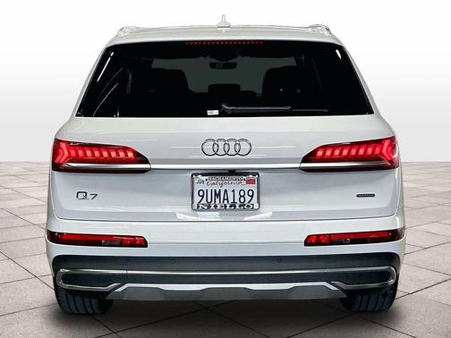 2023 Audi Q7 55 Premium Plus