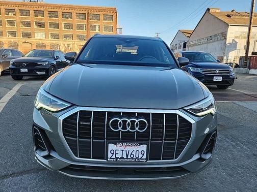 2023 Audi Q3 Premium 45 TFSI S line quattro Tiptronic