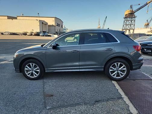 2023 Audi Q3 Premium 45 TFSI S line quattro Tiptronic