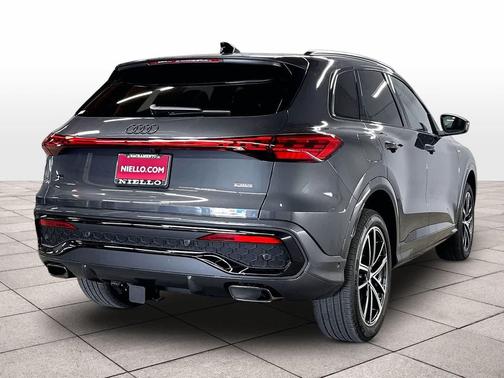 TAMBORA GRAY 2026 Audi Q5 Premium Plus TFSI quattro S tronic