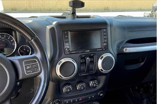 2013 Jeep Wrangler Sahara