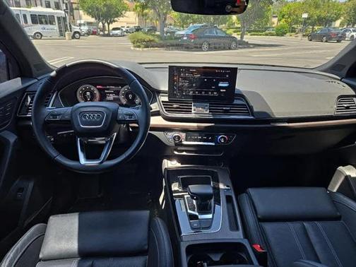2023 Audi Q5 45 S line Premium Plus