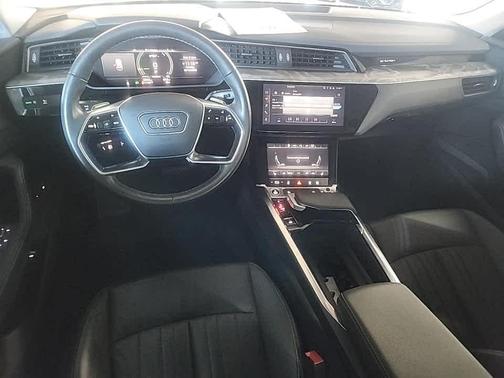 2024 Audi Q8 e-tron Premium