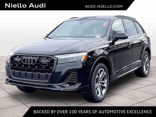 MYTHOS BLACK 2026 Audi Q7 45 Premium