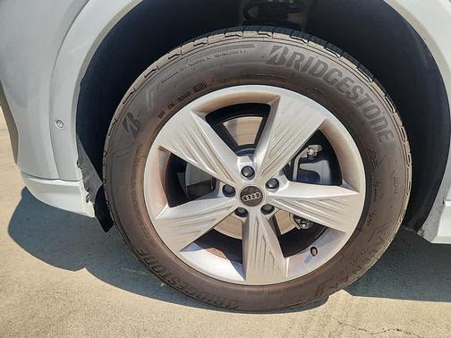 2023 Audi Q4 e-tron Premium Plus 50 quattro