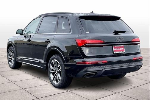 2026 Audi Q7 45 Premium