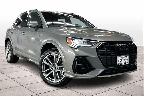 2025 Audi Q3 Premium 45 TFSI S line quattro Tiptronic