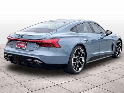 2026 Audi RS e-tron GT quattro