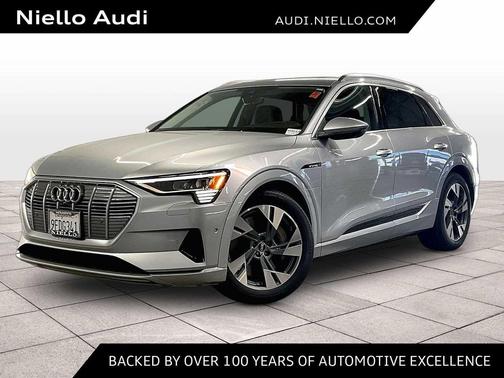 Florett Silver Metallic 2022 Audi e-tron Premium Plus
