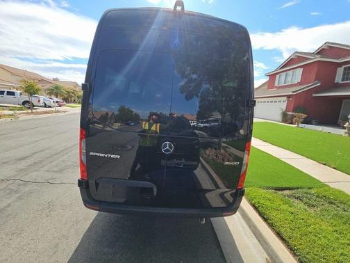 2025 Mercedes-Benz Sprinter 2500 High Roof