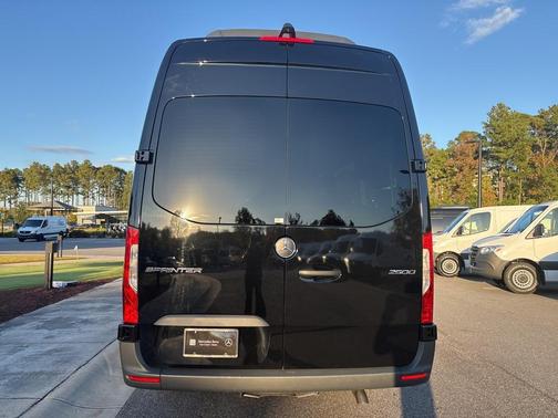2025 Mercedes-Benz Sprinter 2500 High Roof