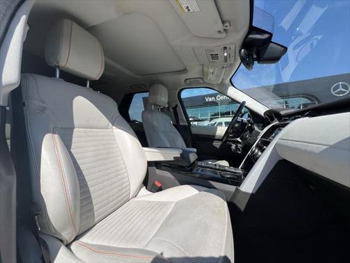 2017 Land Rover Discovery HSE