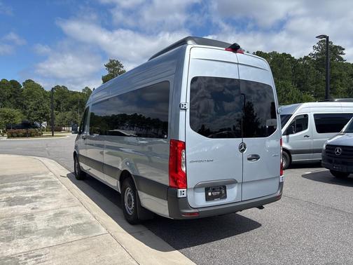 2025 Mercedes-Benz Sprinter 2500 High Roof