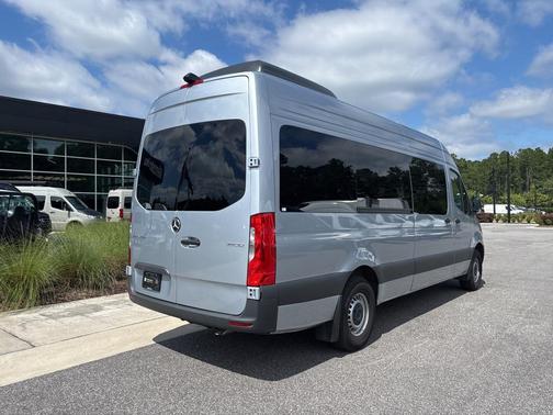 2025 Mercedes-Benz Sprinter 2500 High Roof