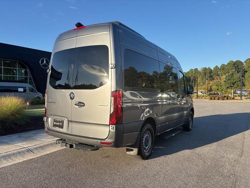 2024 Mercedes-Benz Sprinter 2500 Standard Roof