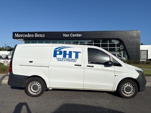 2019 Mercedes-Benz Metris Base