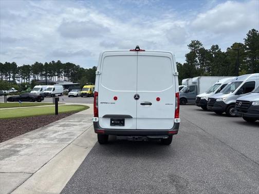 2020 Mercedes-Benz Sprinter 2500 Standard Roof