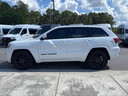 2019 Jeep Grand Cherokee Altitude