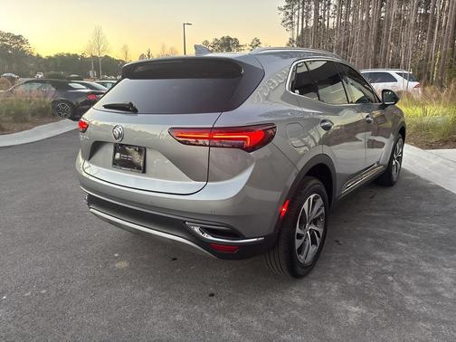 2023 Buick Envision Essence FWD