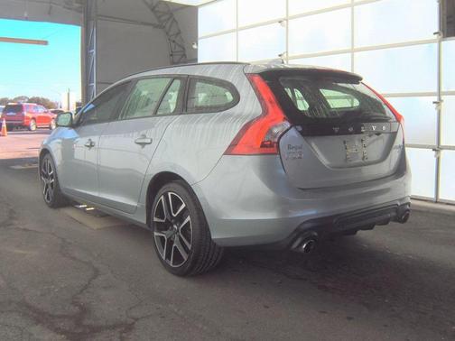 2018 Volvo V60 T5 Dynamic