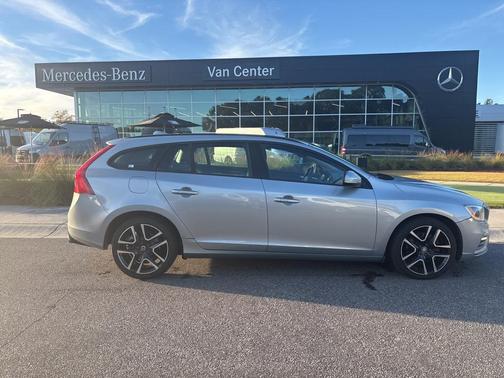 2018 Volvo V60 T5 Dynamic